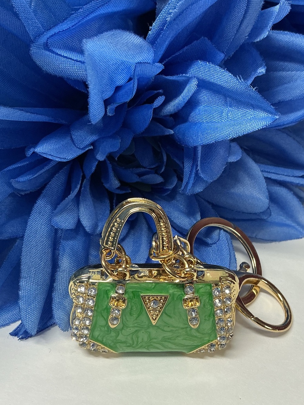 👜FAB CRYSTAL SWIRLED ENAMEL MINI BAG CHARM